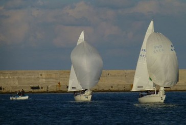 Εντυπωσιακός ο ιστιοπλοϊκός αγώνας Match Race J24 στο λιμάνι Ρεθύμνου